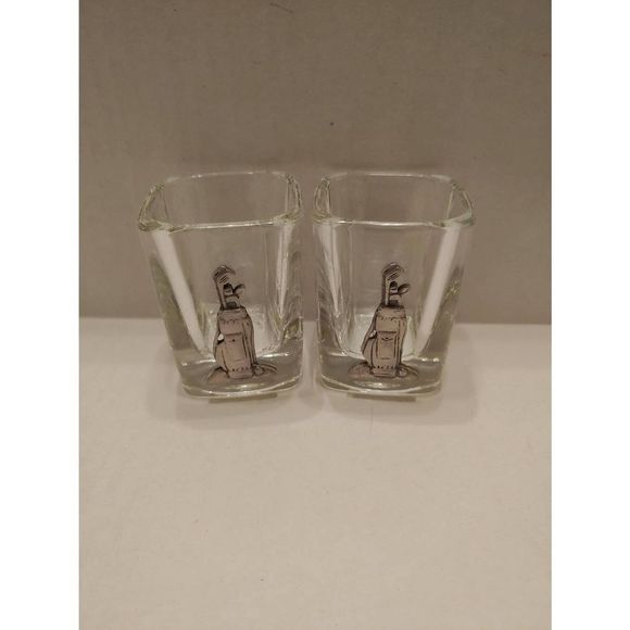 Set of 2 square shot glasses with pewter Golf club bag design - 2 oz - Picture 1 of 4